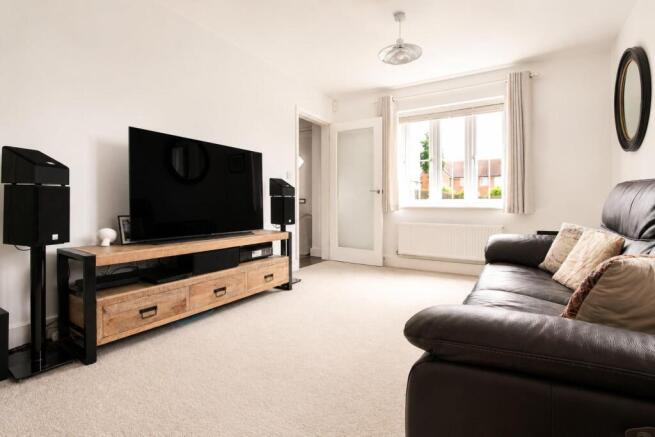 Lounge a.jpg