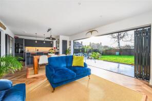 5, Eden Drive, Bexhill-on-sea TN39 3RL