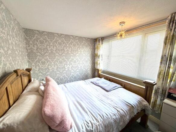 3 bed Semi-Detached for sale Image 7