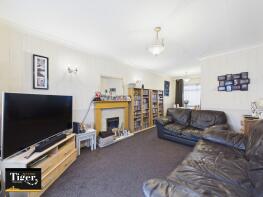 87, Macauley Avenue, Blackpool FY4 4YF