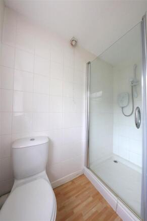 72Wyndham Cres. 0911