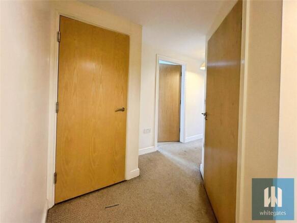 2 bed Apartment for sale Image 9