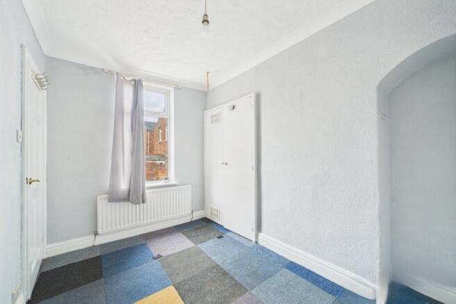 2 bed Terraced for sale Image 6