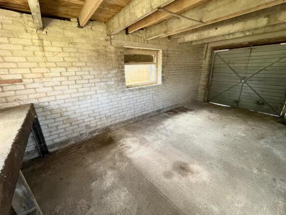 Detached Garage