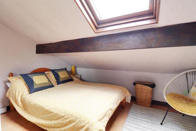 Bedroom 2 (Double)