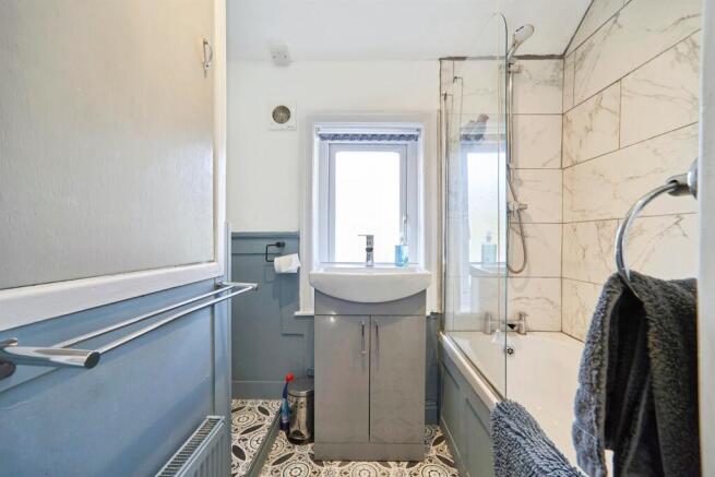 2 bed Semi-Detached for sale Image 11