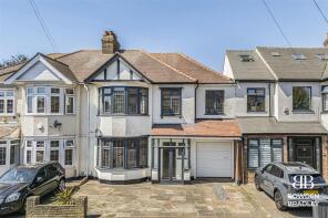 29, Inglehurst Gardens, Ilford IG4 5HD