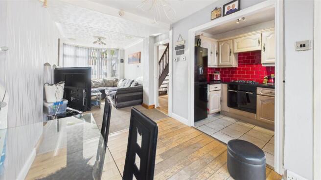 diner to lounge and kitchen.jpg