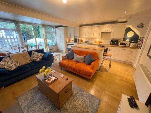 Open plan kitchen/living room/dining room