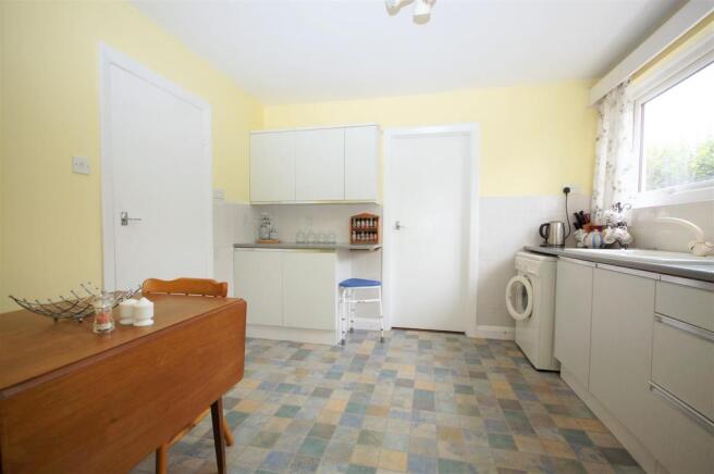 kitchen3.jpg
