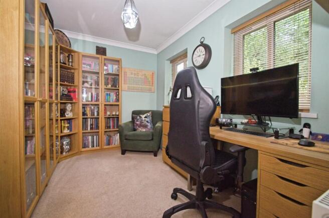 Photo 12