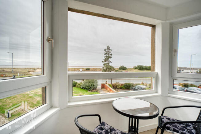 _D759222_hdr