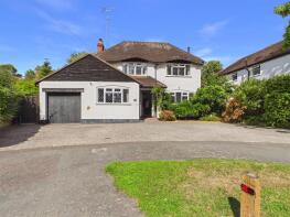15, West End Gardens, Esher KT10 8LD