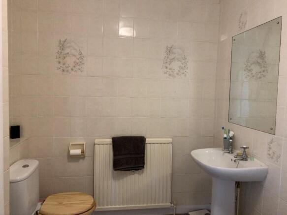 BATHROOM REVERSE