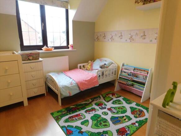 BEDROOM 2