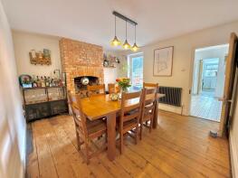 2, Dumbarton Terrace, Old Town, Swindon SN1 3HP