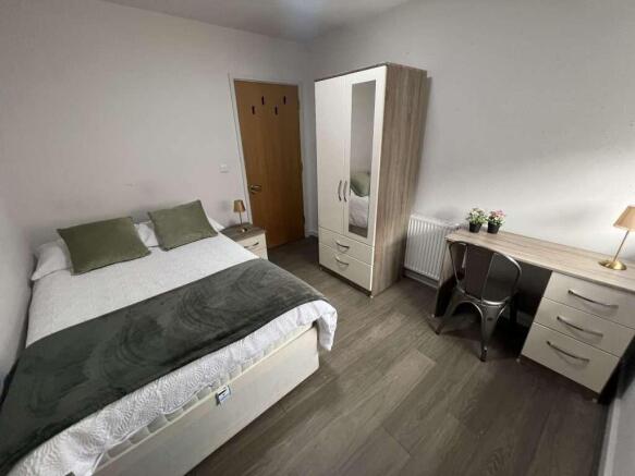 2 bed Flat to rent Image 7