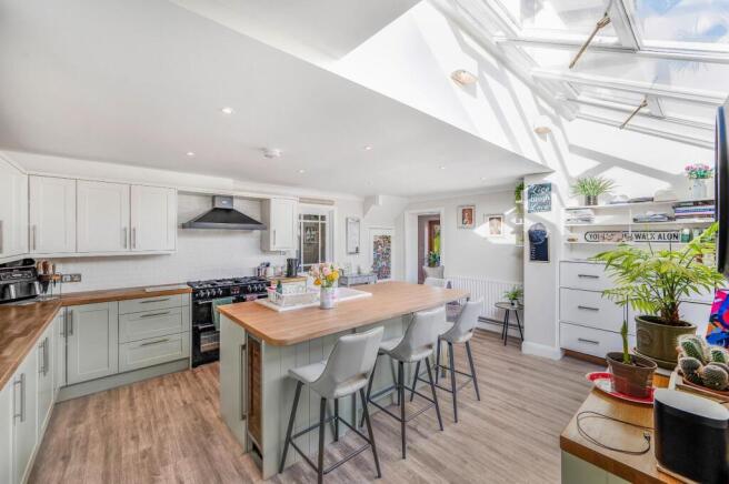 Kitchen/Breakfast Room