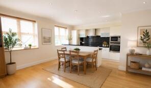 Flat 3, 31 Karina Court, Westbury Road, North Finchley, London N12 7PB
