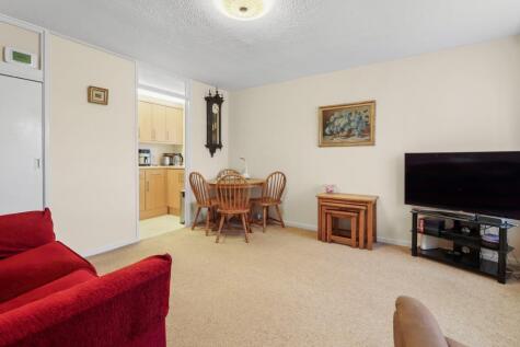 Brookside Avenue, Polegate