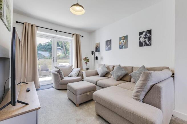 4 bed Semi-Detached for sale Image 5