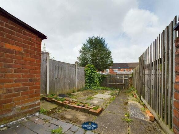 CAM01906G0-PR0214-STILL005.jpg