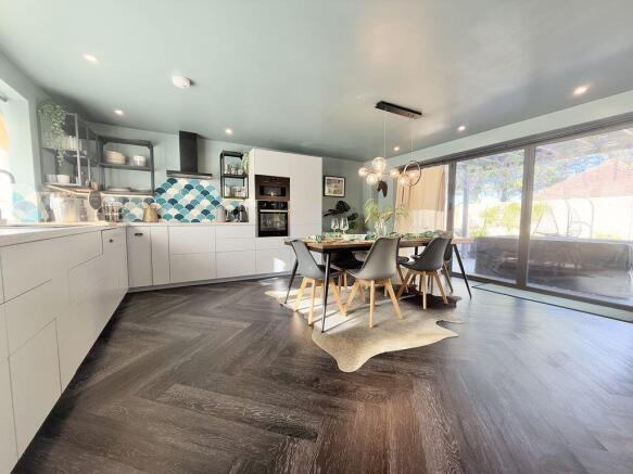 Kitchen Diner