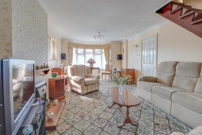 4 LABURNUM AVENUE-7.jpg