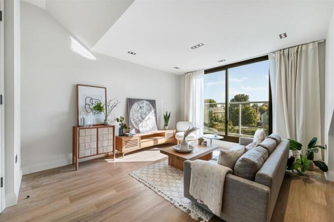 Flat 8 - 50 Creswick Road-1.jpg