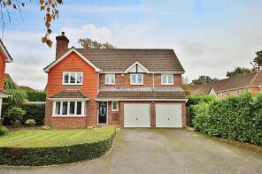 4, Courtenay Close, Fareham PO15 5QL