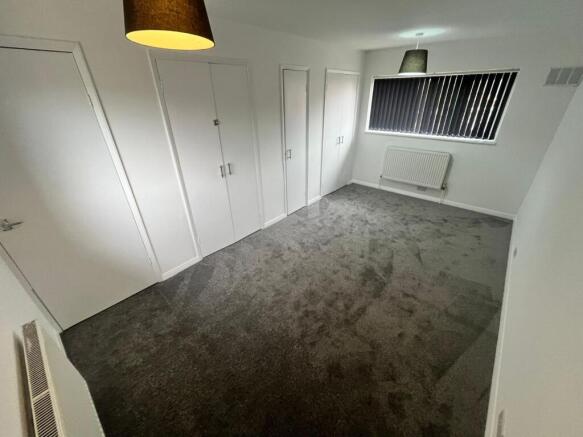 2 bed End of Terrace to rent Image 10