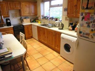KITCHEN: