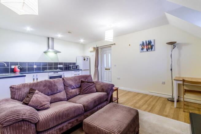 Lounge/Kitchen