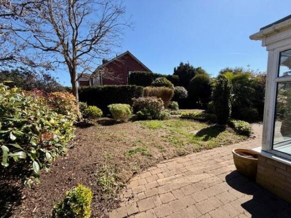 St. Josephs Close, Kettering photo 4