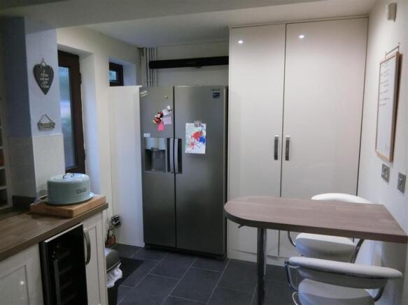 2015 Fitted Breakfast Kitchen