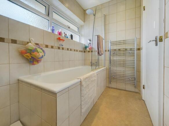 Photo 11