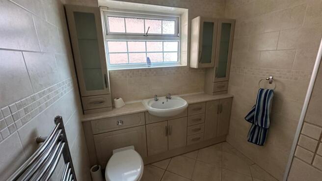 3 bed Detached Bungalow for sale Image 9