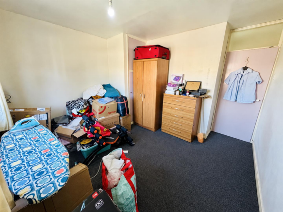 3 bed Terraced for sale Image 7
