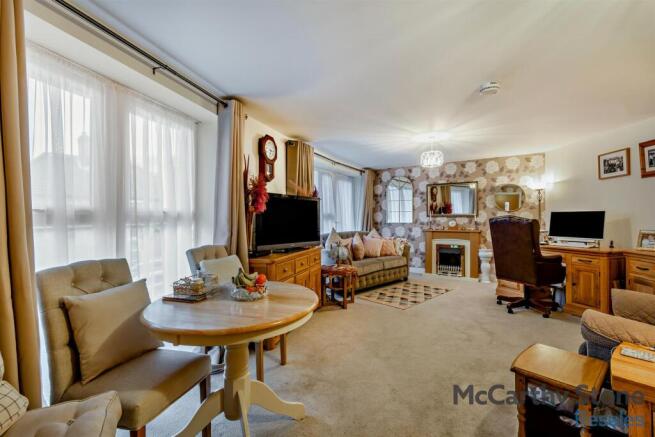8633067-interior14-800.jpg
