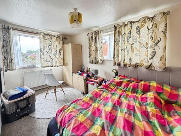 1 bed House for sale Image 6