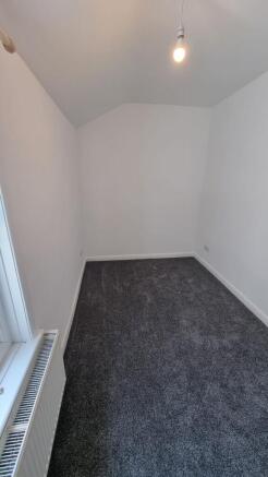 3 bed Terraced to rent Image 11