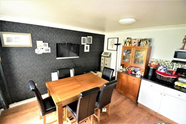 Dining Area.JPG