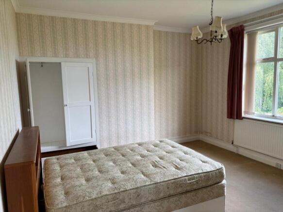 3 bed Semi-Detached for sale Image 11
