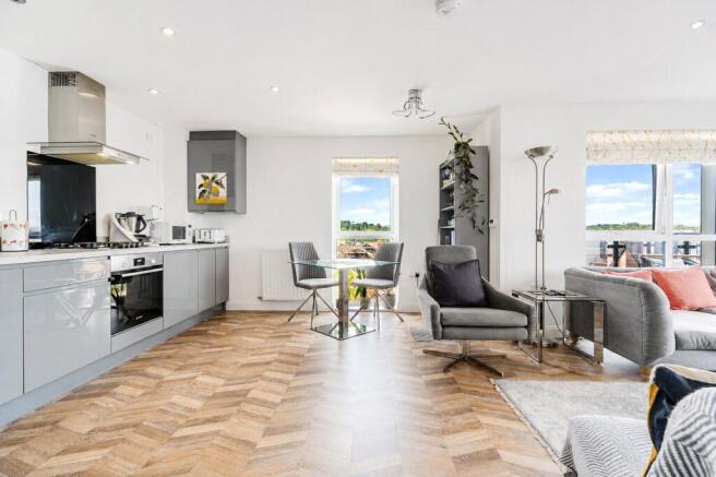 Kitchen/Dining