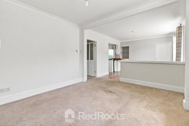 3 bed Semi-Detached for sale Image 9