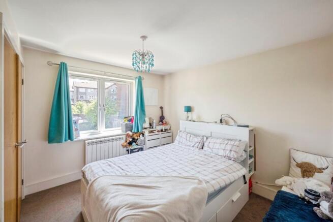 2 bed Flat for sale Image 9