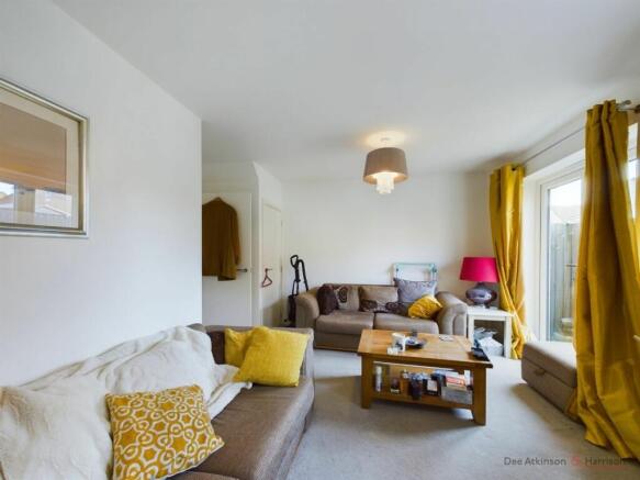 3 bed Terraced for sale Image 4