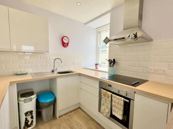 Molesworth Street, Wadebridge PL27 photo 4