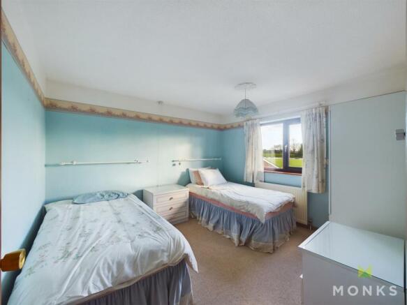 CAM01348G0-PR0253-STILL011.jpg