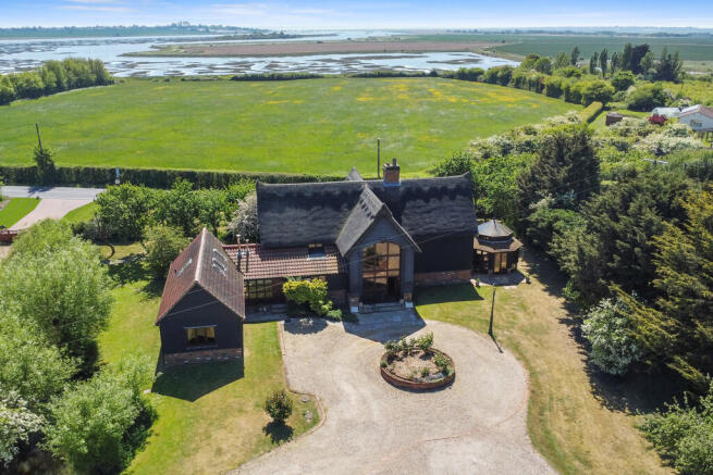 PT-FC(COL)-RoseBa...